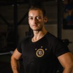 Gijs Linders, eigenaar en coach van General Fit Bergen op Zoom, in de sportstudio.